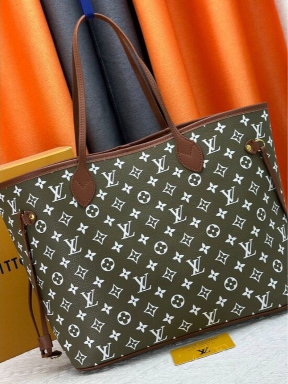 NWT - Louis Vuitton Authentic Bags - Picture 2 of 9